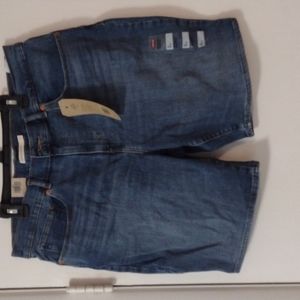 Levi's Bermuda Blue Jean Shorts Women's 16 W33 NWT